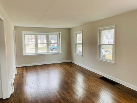 408 Sunset Dr, Elgin, IL 60123 photo 5