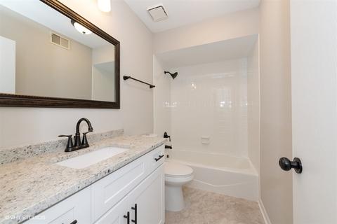 6159 Brookside Ln #D, Willowbrook, IL 60527 photo 12