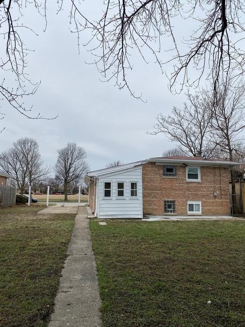9821 S Prairie Ave, Chicago, IL 60628 photo 18