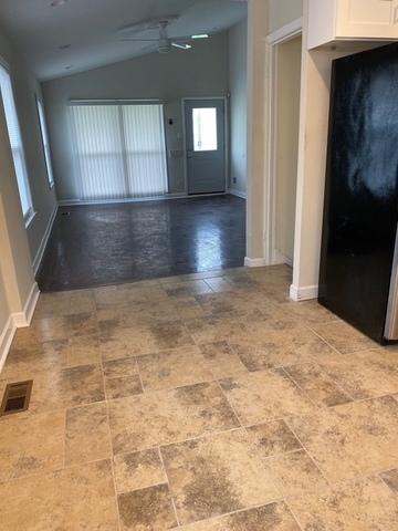 9821 S Prairie Ave, Chicago, IL 60628 photo 3