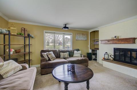 53 Old Post Rd, Montgomery, IL 60538 photo 10