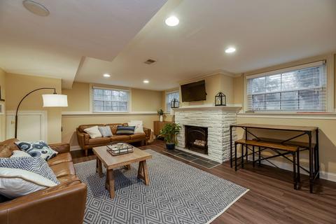 1103 Golf Ln, Wheaton, IL 60189 photo 19