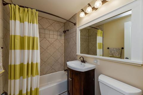 1103 Golf Ln, Wheaton, IL 60189 photo 15