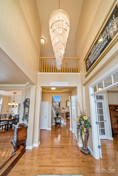 220 Bridle Path Ct, Fox River Grove, IL 60021 photo 2