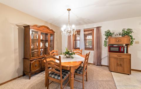 714 S Emerald Dr, Mchenry, IL 60051 photo 10