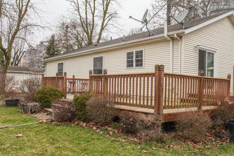 109 E 2nd St, Gridley, IL 61744 photo 9
