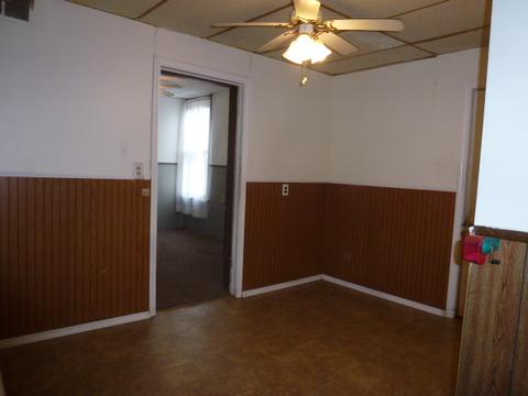 601 E Johnson St, Clinton, IL 61727 photo 11