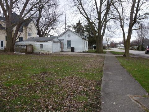 601 E Johnson St, Clinton, IL 61727 photo 17
