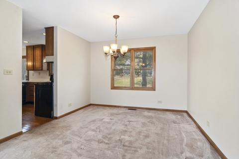 860 Francine Dr, Bartlett, IL 60103 photo 6