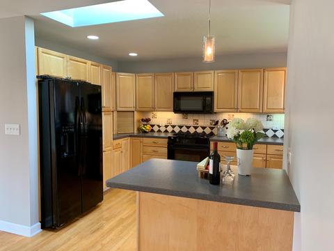 1445 Meyer Rd, Hoffman Estates, IL 60169 photo 5