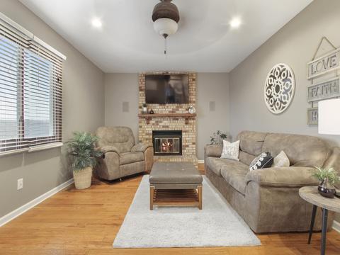127 Sheringham Dr, Normal, IL 61761 photo 3