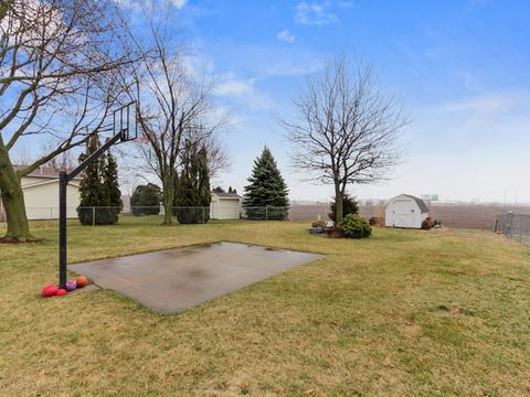 127 Sheringham Dr, Normal, IL 61761 photo 27