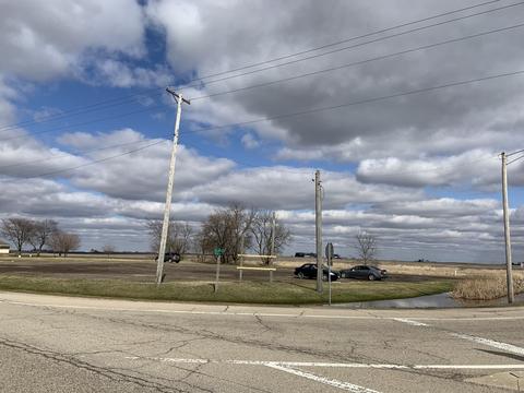 18 Illinois 251, Lostant, IL 61334