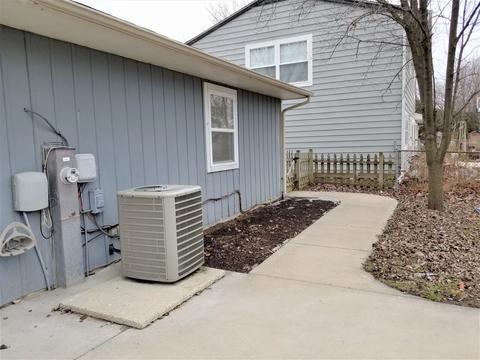 1123 Hunter Dr, Elgin, IL 60120 photo 39