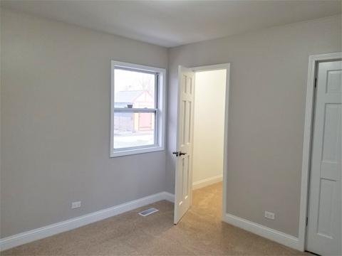 1123 Hunter Dr, Elgin, IL 60120 photo 27