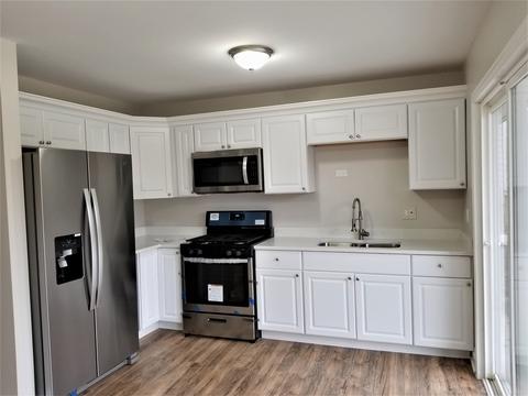 1123 Hunter Dr, Elgin, IL 60120 photo 15