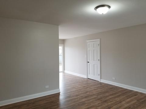 1123 Hunter Dr, Elgin, IL 60120 photo 8