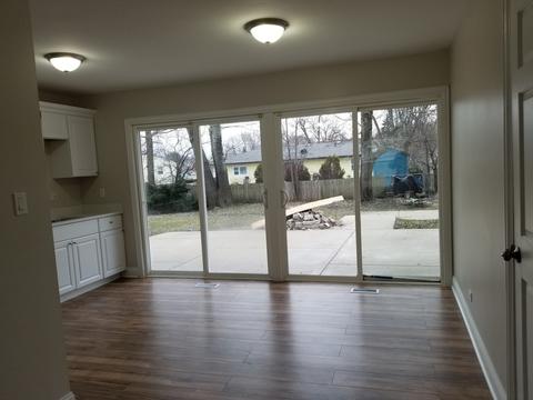 1123 Hunter Dr, Elgin, IL 60120 photo 10