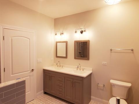 4223 S Champlain Ave, Chicago, IL 60653 photo 15