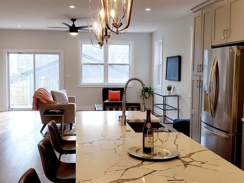 4223 S Champlain Ave, Chicago, IL 60653 photo 7