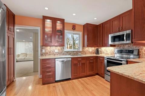 312 Southgate Dr, Northbrook, IL 60062 photo 7