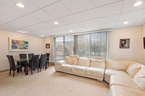 312 Southgate Dr, Northbrook, IL 60062 photo 10