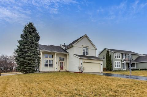 1900 E Ivy Cir, Lindenhurst, IL 60046 photo 1