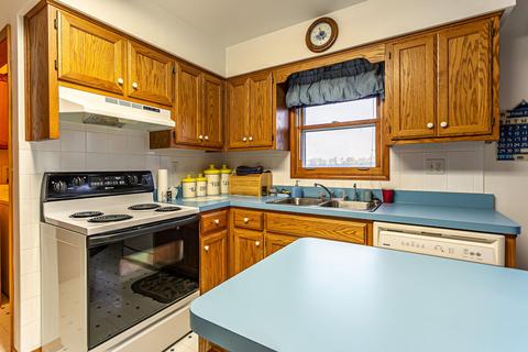 3305 School Dr, Morris, IL 60450 photo 8