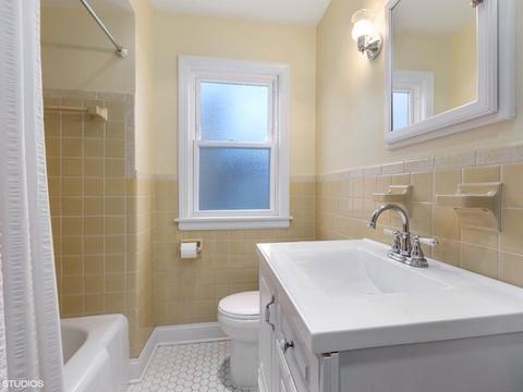 1652 Spruce Ave, Des Plaines, IL 60018 photo 5