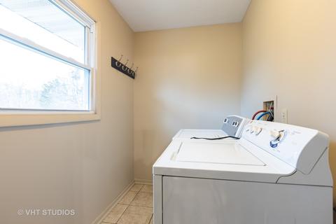 190 E 2nd St, Braidwood, IL 60408 photo 10