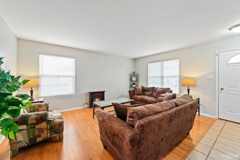 5413 Isabel Ct, Plainfield, IL 60586 photo 3