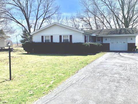 14583 Brian Dr, Bloomington, IL 61705 photo 1