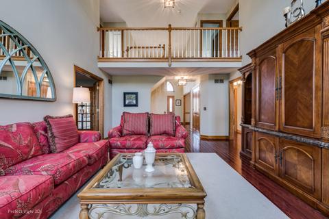 8762 Aintree Ln, Burr Ridge, IL 60527 photo 17