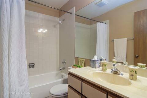 964 Ridgefield Ln, Wheeling, IL 60090 photo 9