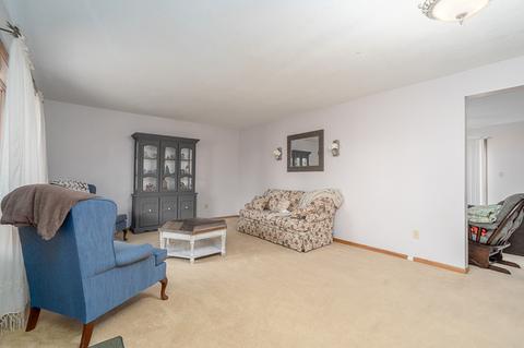 1808 Lisbon Rd, Morris, IL 60450 photo 3