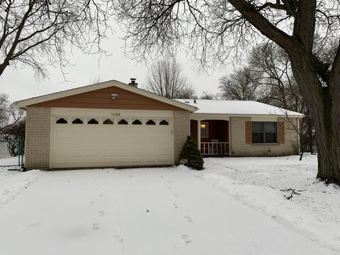 1424 Willcrest Rd, Naperville, IL 60540 photo 1