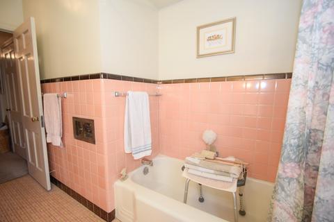 725 Laurel Ave, Des Plaines, IL 60016 photo 14