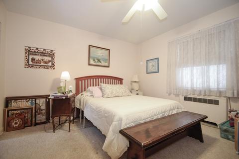 725 Laurel Ave, Des Plaines, IL 60016 photo 13