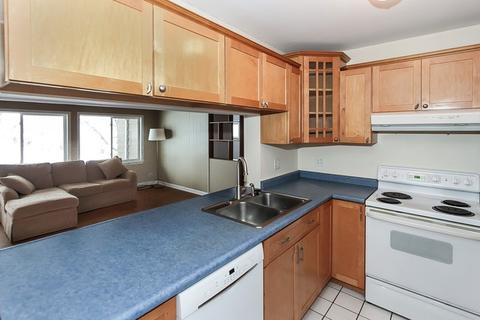 506 S Commonwealth Ave, Elgin, IL 60123 photo 7