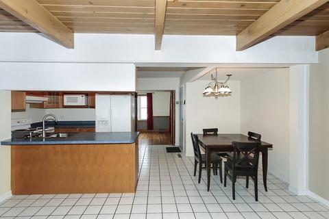 506 S Commonwealth Ave, Elgin, IL 60123 photo 9