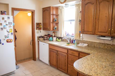 131 Mallery Ave, Elgin, IL 60123 photo 8