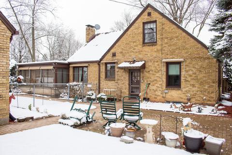 131 Mallery Ave, Elgin, IL 60123 photo 16