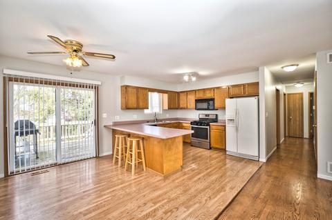 34862 Forest Ave, Ingleside, IL 60041 photo 3
