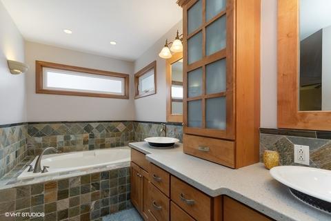 82 Ivanhoe Ln, Cary, IL 60013 photo 16
