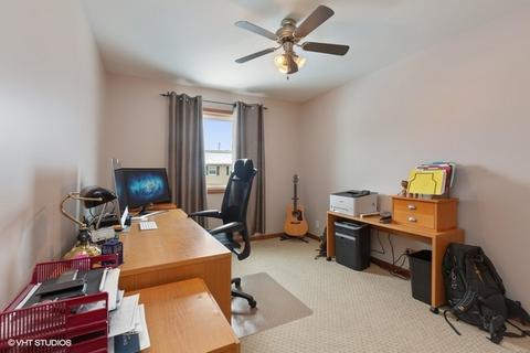 82 Ivanhoe Ln, Cary, IL 60013 photo 19