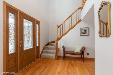 82 Ivanhoe Ln, Cary, IL 60013 photo 3