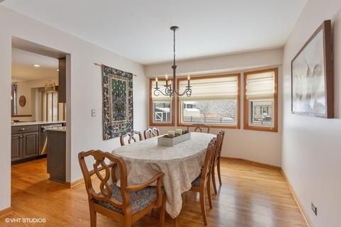 82 Ivanhoe Ln, Cary, IL 60013 photo 5