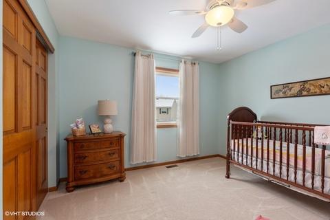 82 Ivanhoe Ln, Cary, IL 60013 photo 17