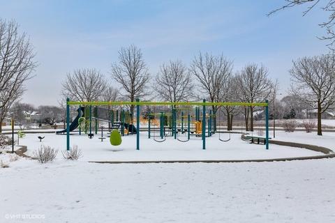 82 Ivanhoe Ln, Cary, IL 60013 photo 24