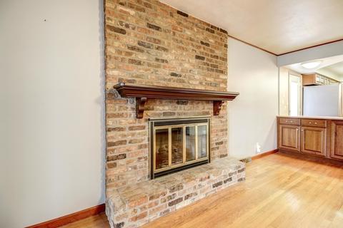 1920 Robert Dr, Champaign, IL 61821 photo 11